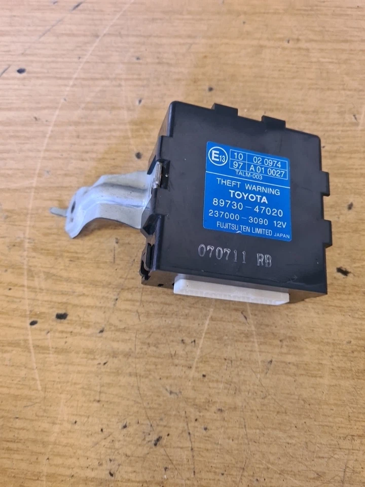 2007 TOYOTA PRIUS MK2 T4 1.5 HYBRID ANTI THEFT ALARM CONTROL MODULE 8973047020 - Image 1 of 4