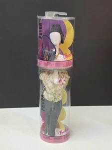 Muñeca Barbie Moda Fiebre Conjunto Verde Tweed Blazer Jeans Tacones Nuevo en Paquete - Imagen 1 de 6