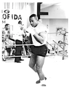 Foto de la leyenda del boxeo de Sonny Liston 8x10 - Imagen 1 de 2