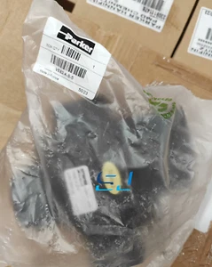 1PCS New Parker VE82-A-S-5 Pneumatic Valve VE82-A-S-5 - Picture 1 of 1