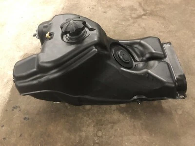 Оригинальный резервуар топливного бака Yamaha RS Vector GT LT LTX 08 09 2008 2009 годов выпуска - Изображение 1 из 3