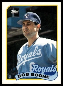 1989 Topps Traded #12T Bob Boone - Picture 1 of 2