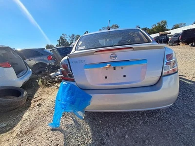 Used Deck Lid fits: 2012 Nissan Sentra 2.0L w/o spoiler w/o remote keyless entry - Image 1 of 4