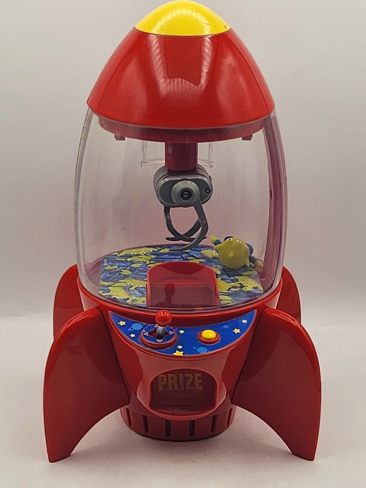 Disney Pixar Toy Story Pizza Planet Space Crane Claw Machine с 1 фигуркой инопланетянина.  - Изображение 1 из 4