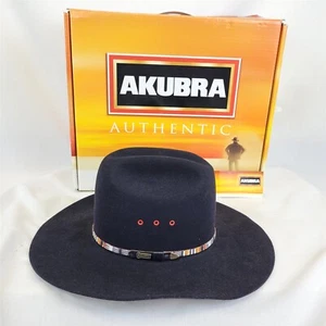 Sombrero de Vaquero AKUBRA Bronco Negro con Banda a Rayas Australia Caja Original 7 3/8 ~ MS - Imagen 1 de 12