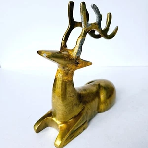 Vintage Brass Deer Stag Buck Sitting Figurine 7 inches tall - M590.2 - Picture 1 of 11