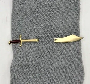 Vintage Anson Red Ruby Glass Scimitar Saber Sword Tie Clip 3 1/2 Inch - Picture 1 of 3