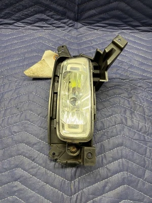 KIA SORENTO 2014 2015 LADO DERECHO OEM LUZ ANTINIEBLA OEM 92202-1U500 Foto 1 de 3
