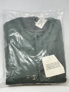 Genuine 1977 US Air Force Flyers CWU-9/P Quilted Liner Jacket Large New In Bag - Picture 1 of 5
