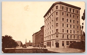 Vintage Postkarte Stockton Savings & Loan Society Anfang 1900 älteste Bank Männer Club - Bild 1 von 2