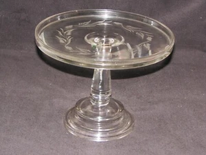 Vintage Klarglas 9" Standfuß Kuchenständer Cafe Gebäck Display Platte 10,75 Di - Bild 1 von 2