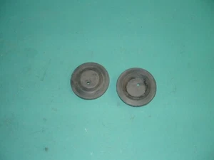 TRIUMPH STAG 2000, 2500,2.5PI FRONT STRUT TOP RUBBER GROMMETS 138760 x 2 - Picture 1 of 1