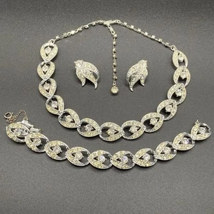 Vintage 1967 Sarah Coventry Enchantress Set Necklace Bracelet Earrings - Picture 1 of 8