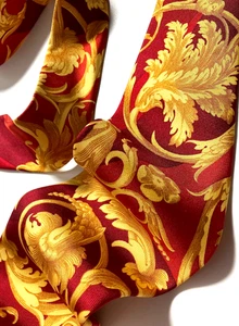GIANNI VERSACE VINTAGE '90s ICONIC BAROQUE TIE ART NOUVEAU ITALY GOLD RED - Picture 1 of 16