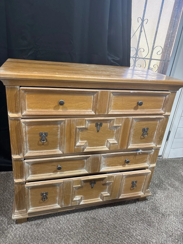 used lexington furniture dresser light gold - Image 1 of 1