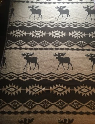 Cobertor WEATHER -VINTAGE Reversível American MOOSE Cobertor Marrom/Creme 68” X 50” - Imagem 1 de 3