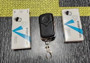 C01 Gate Remote Controls Set Of 2 - Picture 1 of 4
