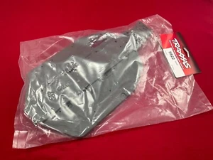 Traxxas 5822  Slash Chassis plate gray  tub XL-5 VXL 2wd TRA5822 replacement - Picture 1 of 3