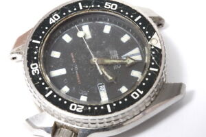 Seiko Medium Diver 4205-0156 Japan A automatic watch for repairs or parts -13556