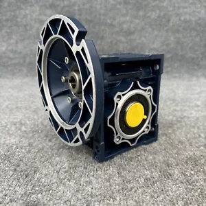 Nuevo reductor de engranajes helicoidales de aluminio CALM50-20/1-56C eléctrico en todo el mundo 50 mm 20:1 56C - Imagen 1 de 17