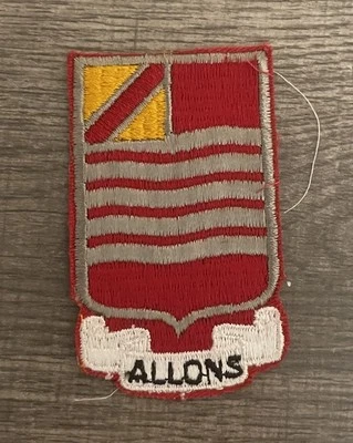 WWII Korean War 15th Field Artillery Reg Patch Original - Image 1 of 2