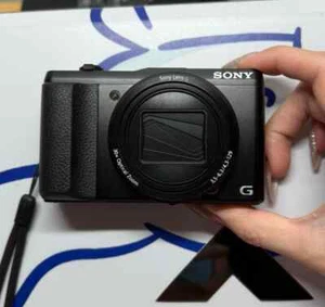 Sony Cyber-shot DSC-HX50V 20.4MP 30x Optical Zoom with Wifi Digital Camera Black - Picture 1 of 10