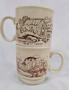 2 tazze caffè Kilncraft Inghilterra campagna fattoria polli cane fienile vintage *leggi - Foto 1 di 12