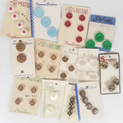 Vintage Buttons Famous, Newest Design, Stylrite, Modella, Singer 13 Card Lot NEW - Image 1 of 4