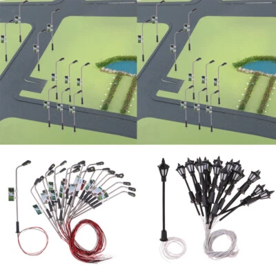 40x   1:100 Laternenpfahl Straßenlaterne Straßenlampe Lampen Straßenbeleuchtung - Bild 1 von 4