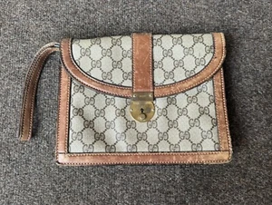 VINTAGE Gucci GG LOGO Print BEIGE/BROWN Leather Zippy Men’s Wristlet Pouch - Picture 1 of 19