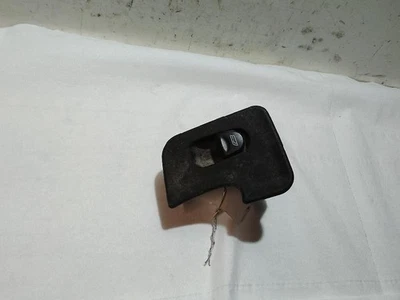 735298601 interruttore alzacristalli posteriore destro per ALFA ROMEO 147 «II - Immagine 1 di 4