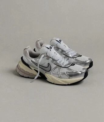 Nike V2K Run Women's Running Shoes Sneakers White Metallic Silver FD0736-100 - Image 1 of 4