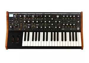 040232613487 MOOG SUBsequent 37 - Syntezator analogowy moog - Zdjęcie 1 z 1
