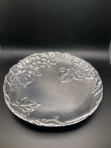Arthur Court Silver Plate 2000 - grapes and vines - 8" - Picture 1 of 4