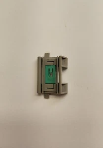 KIT CLIP MOLDURA LATERAL PARABRISAS UTILITARIO HONDA ELEMENT 2003-2011 4 piezas - Imagen 1 de 4