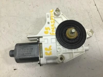 FORD FREESTYLE 2005 2007 PUERTA TRASERA DERECHA PASAJERO VENTANA MOTOR BROSE Foto 1 de 4