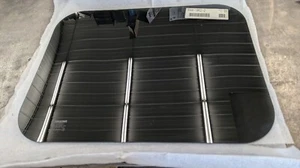 R44-1062-2 Peterbilt Glass Sleeper Side Tinted 25 x 19 Paccar R44-1062 - Picture 1 of 5