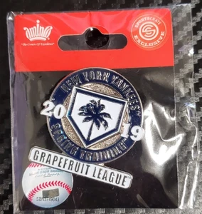 New York Yankees Spring Training Grapefruit League 2019 Enamel Pin Sportscrate - Picture 1 of 3