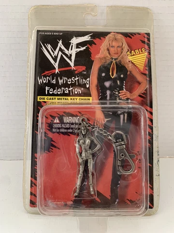 New WWF Die Cast Metal Key Chain Sable (Rena Lesnar) Brand New Sealed 1998 Cover