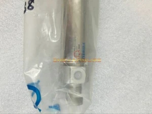 1PCS New FESTO Cylinder DSNU-32-100-P-A - Picture 1 of 1