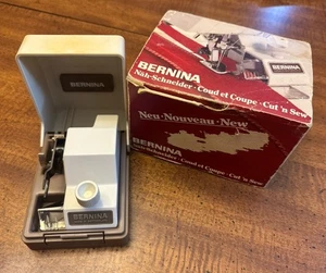 Piedino originale BERNINA taglio n cucito vecchio stile 578 in custodia 334146040 - Foto 1 di 9