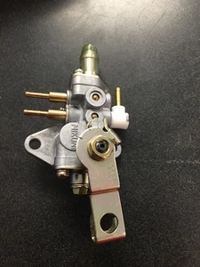 NEW OEM ARCTIC CAT SNOWMOBILE OIL PUMP 3006-726 - Picture 1 of 3