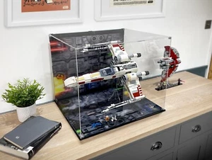 Vitrina BRIXBOX para LEGO® Star Wars: UCS X-Wing Starfighter - 75355 - Imagen 1 de 21
