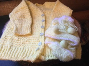 Hand Made Knit Baby Sweater with Hat Booties Yellow & White VTG - Picture 1 of 1