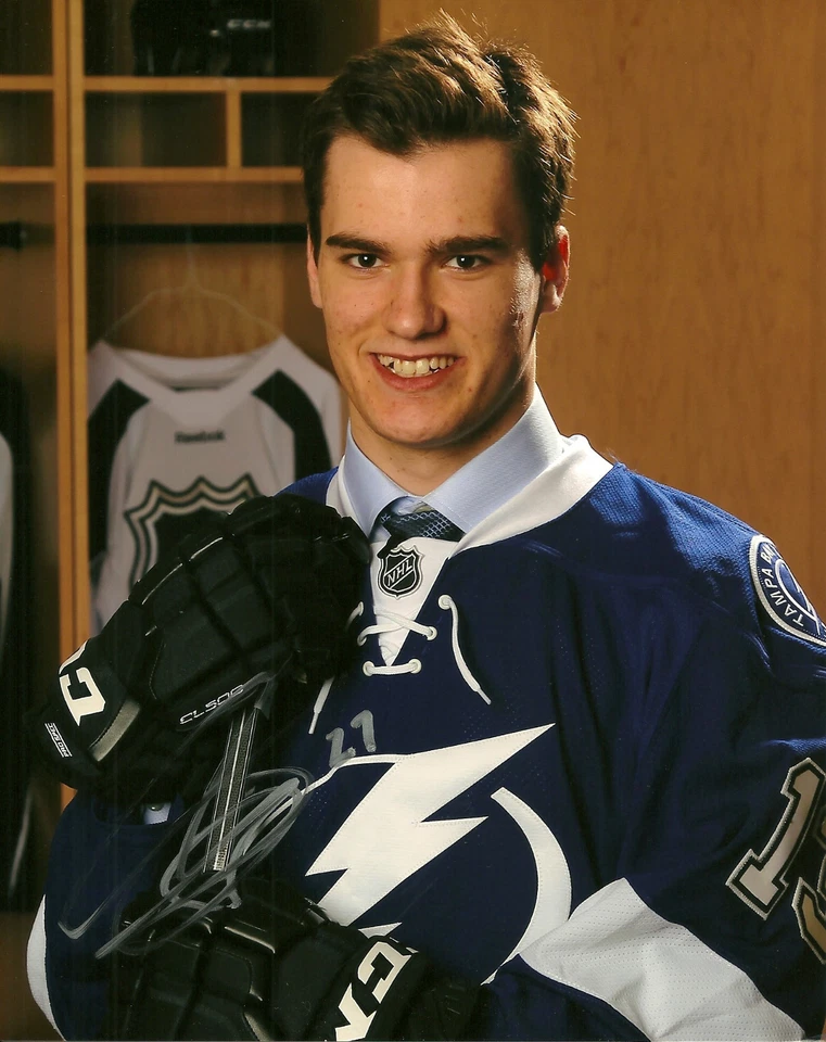 Foto autógrafa firmada a mano 8x10 por Jonathan Drouin hockey NHL Tampa Bay Lightning Foto 1 de 1