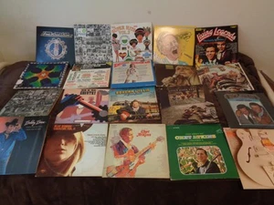20 DIFFERENT COUNTRY lp lot VINYL CHET ATKINS BOXCAR WILLIE LITTLE RIVER ETC... - Picture 1 of 1