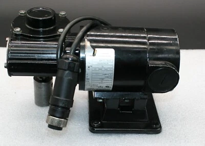 One Bodine DC Gearmotor 1/11 HP 42RPM 33A3BEPM-5R 60:1 5325 GOSS Community USED - Image 1 of 4