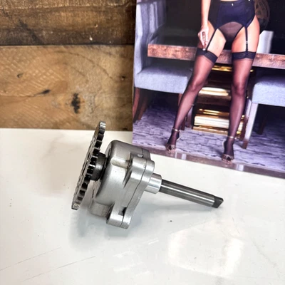 Bomba de aceite Suzuki Hayabusa 1999-2007 OEM con engranaje Foto 1 de 4