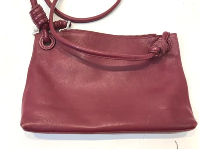 Bolso Bandolera Jaeger Vintage Borgoña 12" x 7,5 x 1,5" Foto 1 de 4