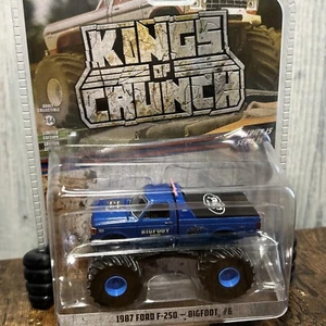 Kings of Crunch 1987 Ford F-250 Bigfoot #6 Greenlight Walmart Blue CHASE EXCL - Picture 1 of 6